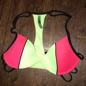 PINK bikini top👙